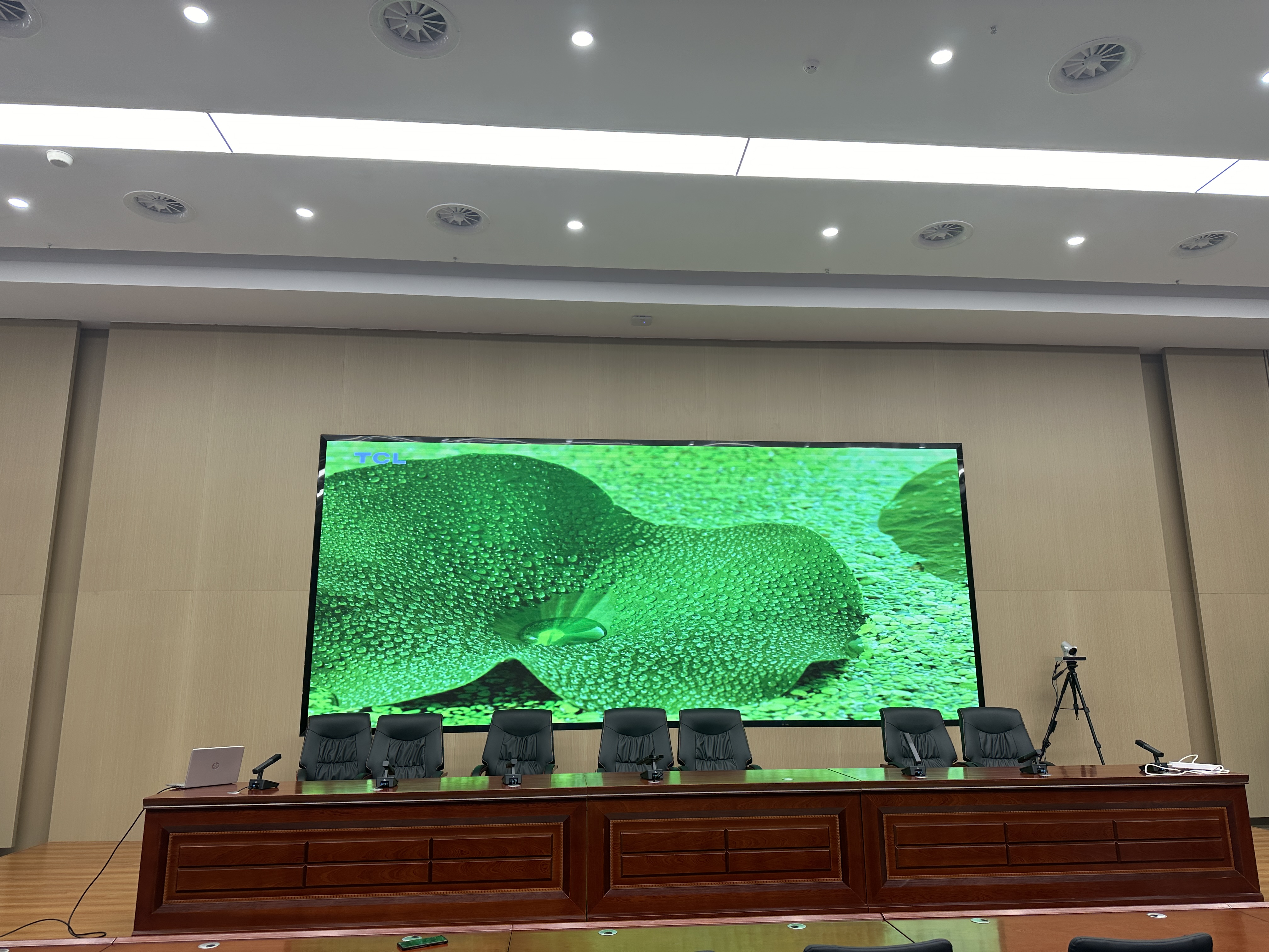 中石油合肥销售公司报告厅 P1.25 高清 LED 显示项目